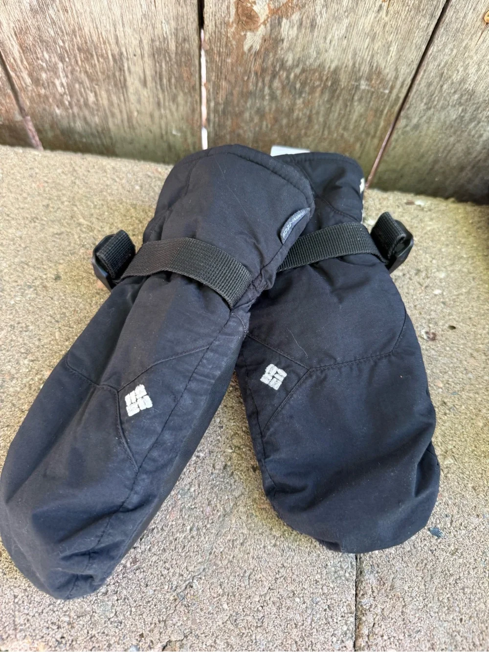 Columbia Black Youth Gloves Mittens Size Small